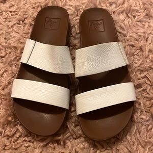 REEF Cushion Bounce Vista Pool Slides size 7 white cloud sandals womens